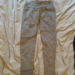 Alphalete Seamless Leggings - Size Large